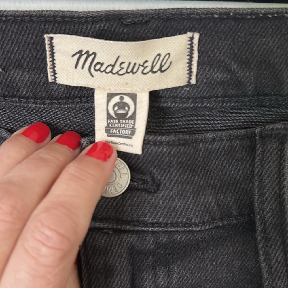 Madewell size 30 kick out crop in washed black - Picture 2 of 6
